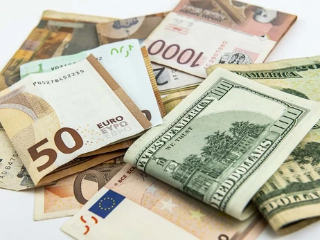 Курс валют в Україні 14 березня: скільки коштують долар, євро і злотий