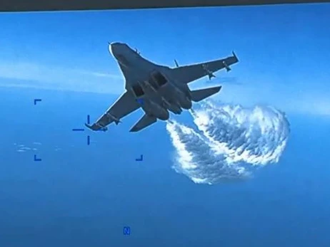 Збройні сили США опублікували відео зіткнення Су-27 з безпілотником MQ-9 Reaper