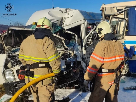 На Прикарпатье произошло смертельное ДТП с двумя автобусами, есть погибший