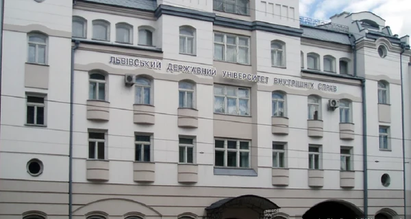 ДБР: курсанта у Львові могли довести до самогубства