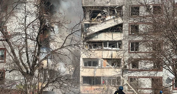 У Запоріжжі від удару по багатоповерхівкам загинула одна людина, ще 25 у лікарні