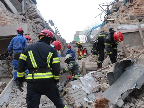 Жертвами удара по общежитию в Ржищеве на Киевщине стали 8 человек
