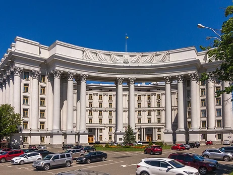 МЗС ініціюватиме санкції проти румунської сенаторки, що запропонувала анексію частини України