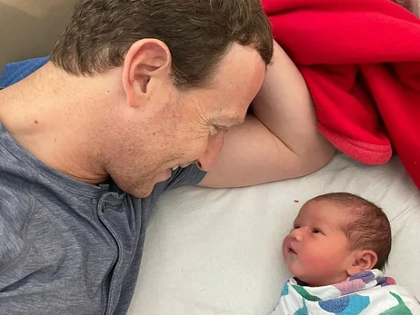 У основателя Facebook Марка Цукерберга родилась третья дочь