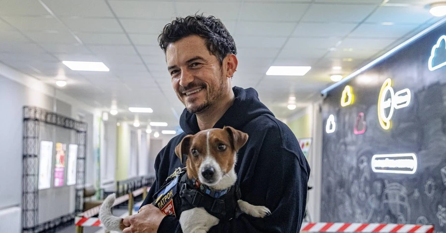 Орландо Блум разом із псом Патроном взяли участь в освітньому квесті для дітей в Ірпені