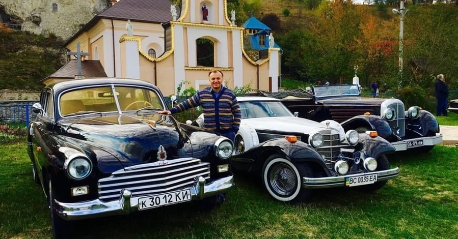 За «Ягуар» и «Мерседес» – 10 авто для ВСУ: тернопольчанин продает коллекцию ретроавтомобилей
