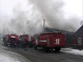 Огонь полыхал сразу на нескольких улицах 