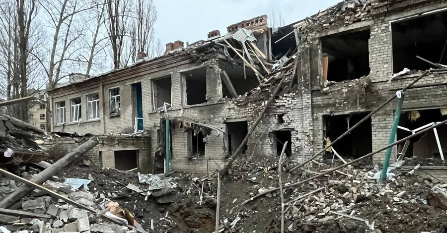 Российские войска обстреляли Херсон и область: есть жертва и раненый