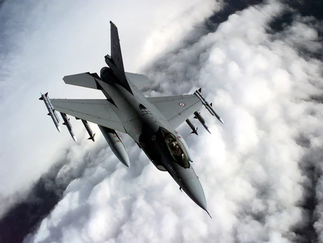 Що не так з МіГ-29 та навіщо Україні американські літаки F-16