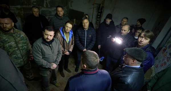 Зеленский посетил Ягодное и пожелал Путину провести остаток жизни в подвале