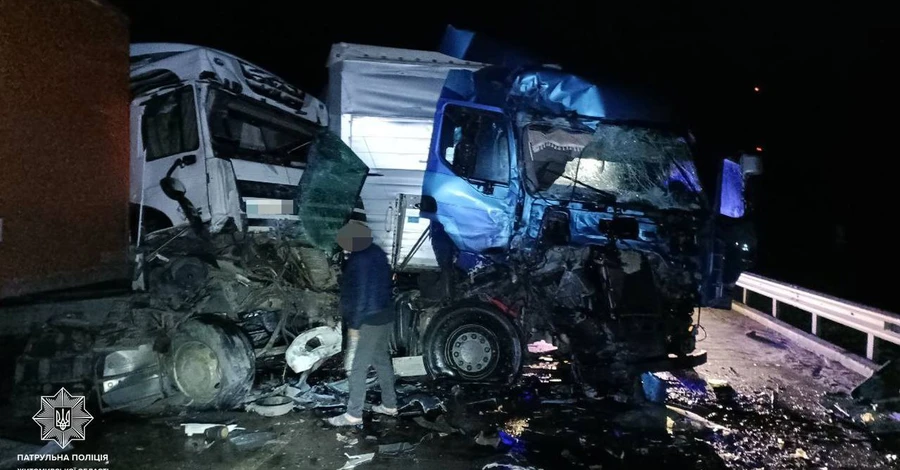 В Житомире из-за серьезной аварии перекрыли движение по объездной дороге