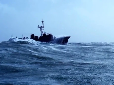 Россия вывела в Черное море ракетоноситель, наготове четыре 