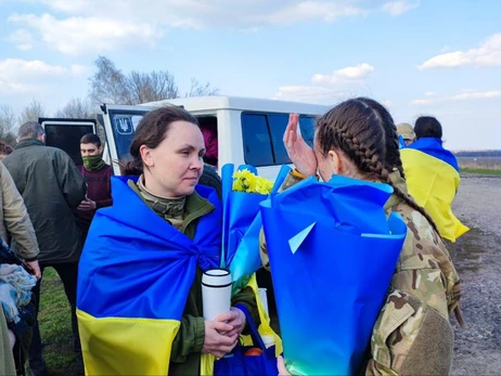 Україна повернула із російського полону 100 людей - серед них оборонці Маріуполя та Гостомеля