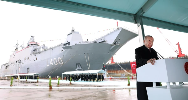 Эрдоган спустил на воду флагман турецкого флота – первый в мире корабль для дислокации беспилотников