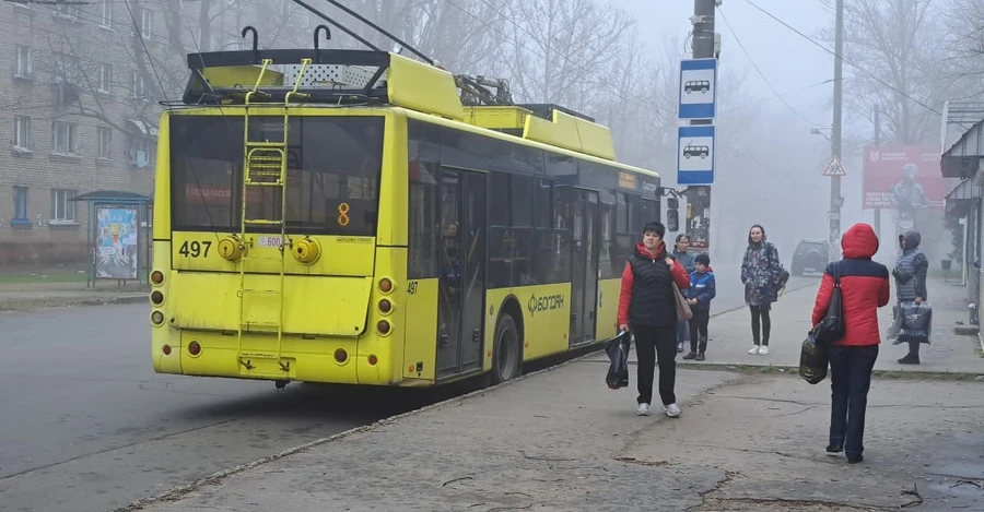 У Херсоні після тривалої перерви почали ходити тролейбуси, проїзд зробили безкоштовним