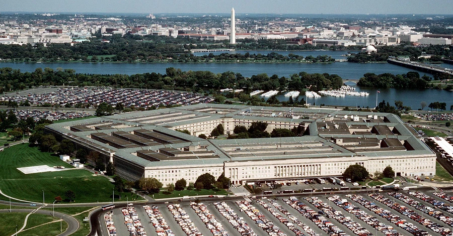 Витік секретів Пентагону: частина документів справжня, винуватців ще не знайшли