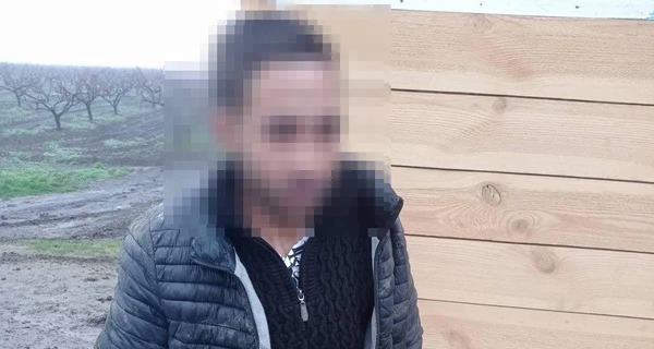 Пограничники рассказали, как гражданин Молдовы, нарушив границу Украины, упал в ров и уснул