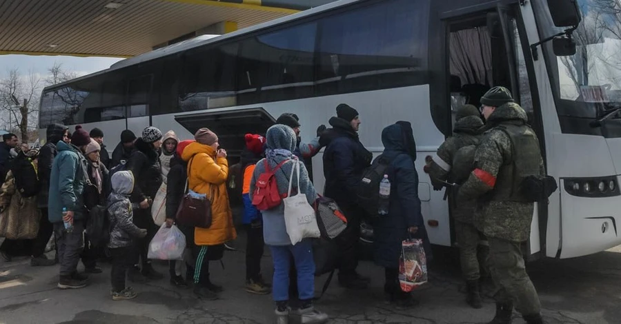 Россияне готовятся к депортации детей из Энергодара в оккупированный Крым