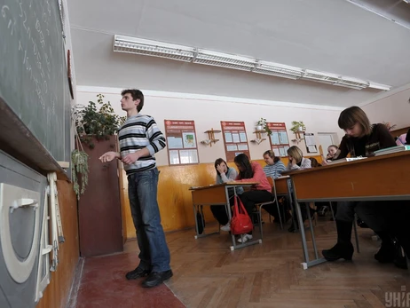«Дванадцятирічка» вже з 2024 року: українські вчителі висловилися 
