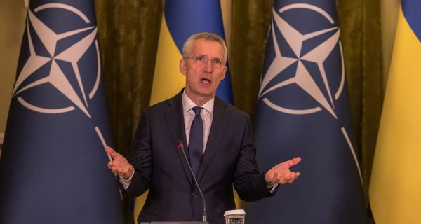 Польша, Чехия и Словакия попросили от НАТО гарантий безопасности для Украины еще до членства