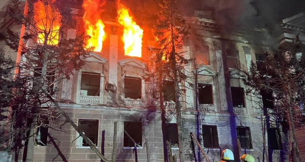 РФ ударила по многоэтажке Николаева, есть погибшие и раненые