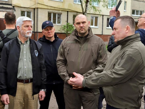 Глава Чехии Петр Павел посетил Днепр после ракетного удара РФ