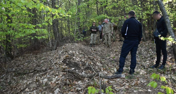 В Госпогранслужбе отрицают причастность своих сотрудников к смерти медведицы, но эксгумацию проведут