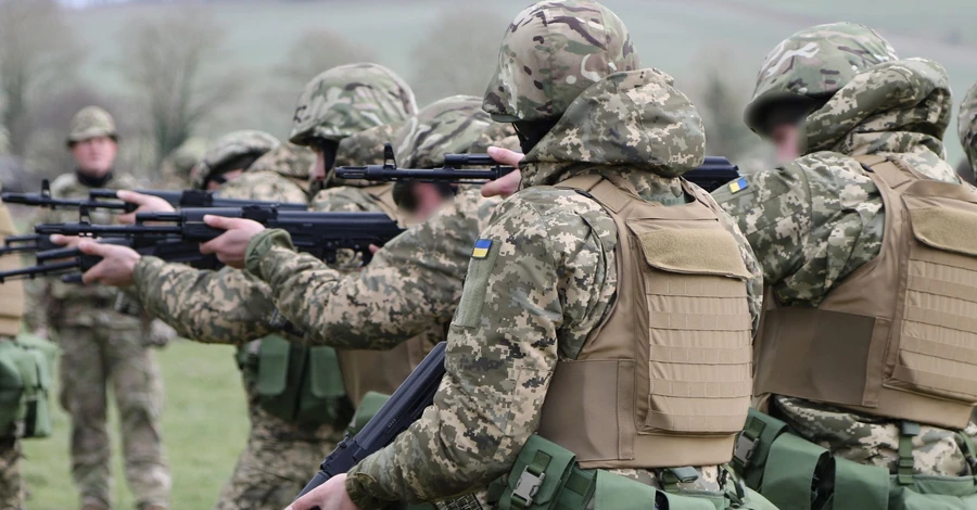 Минобороны: раненых бойцов ВСУ будут назначать на должности в тылу