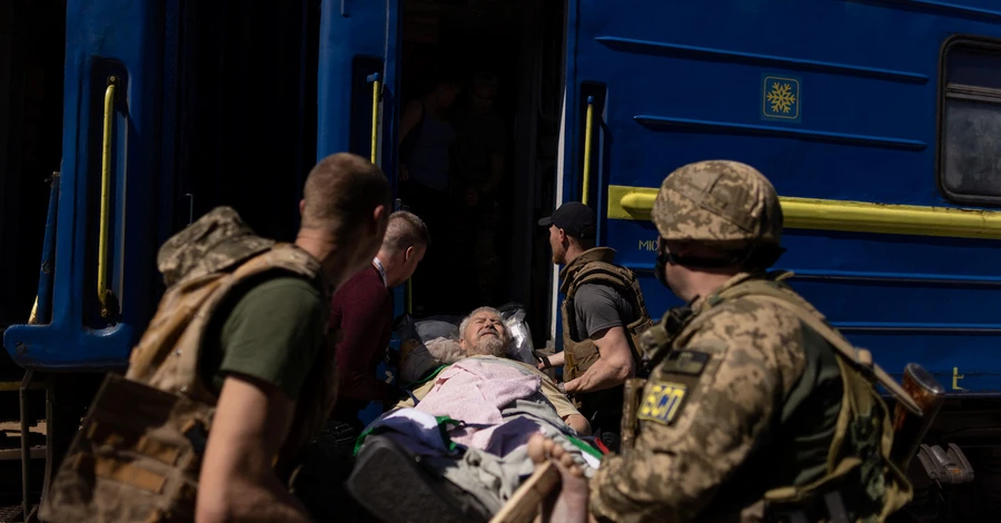Росіяни хаотично обстрілюють Херсон та область: загинула щонайменше 21 людина