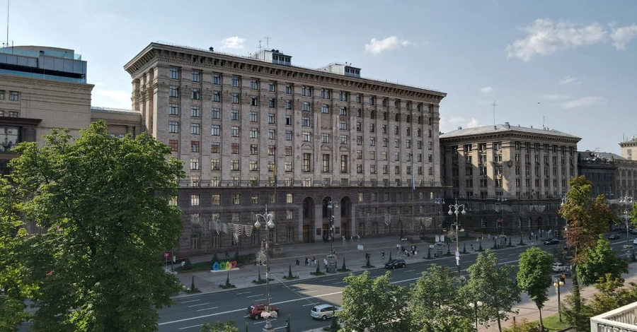 ДБР проводить обшуки у Київраді, пов'язані з депутатами-військовослужбовцями