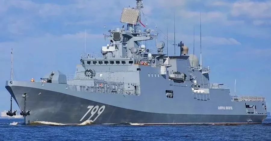 Россия опять вывела в Черное море два ракетоносителя, угроза ударов повышенная