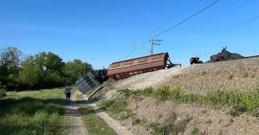 Утро в оккупированном Крыму началось со взрыва на железной дороге