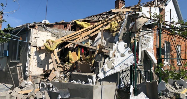 Россияне ударили по Никополю из тяжелой артиллерии: более десятка снарядов разрушили дома