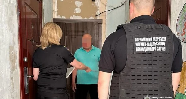 Виннитчанин переправлял за границу уклонистов в гидрокостюмах