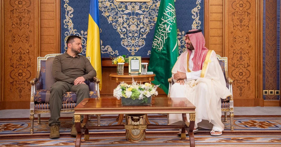 Зеленский встретился с саудовским принцем и поблагодарил за содействие в обмене пленными