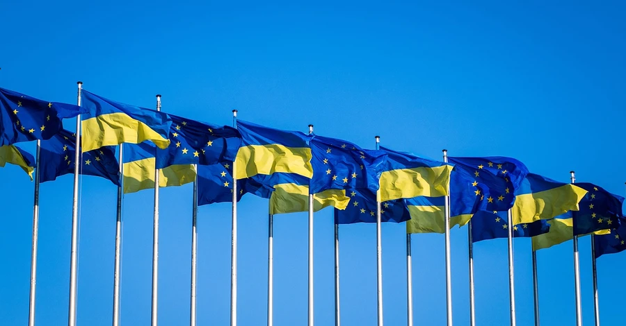 Зеленский приветствовал решение ЕС продлить «экономический безвиз» с Украиной на год