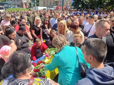 В Черкасской области похоронили нацгвардейца, которого сбил насмерть судья