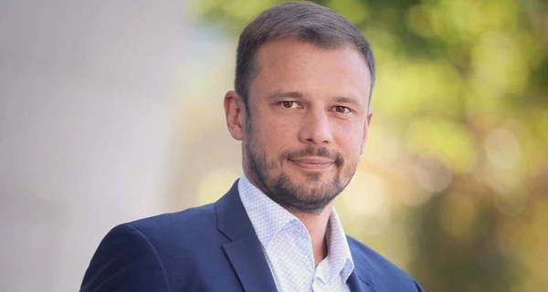 Глава комитета Рады Бабак отказался от ученой степени вслед за министром Лисовым