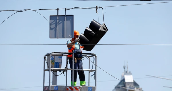 Кабмин почти вдвое повысил тарифы на электроэнергию – нужны деньги на ремонт сети