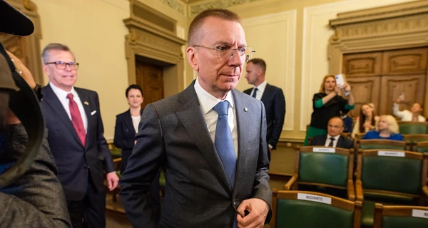 Сейм Латвии избрал новым президентом страны главу МИД и открытого гея Эдгарса Ринкевичса
