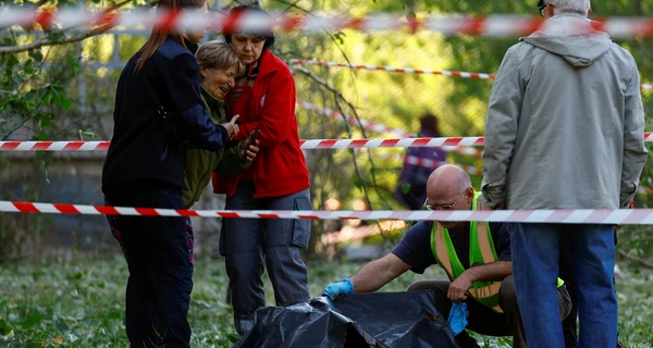 В Киеве две женщины и ребенок погибли, когда пытались попасть в укрытие в поликлинике