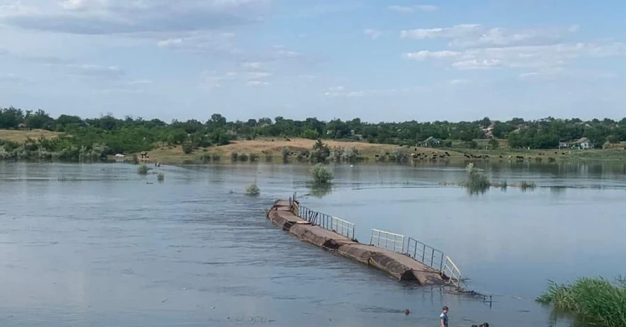 В Снигиревке на Николаевщине под водой четыре моста, эвакуированы почти 300 человек