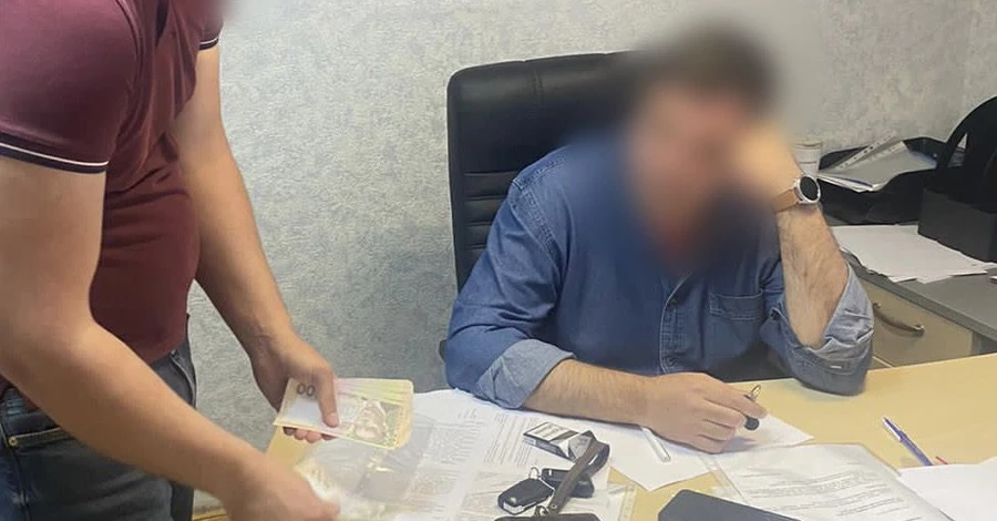 У Києві затримали директора «Гідропарку», який вимагав хабар за розміщення каруселей