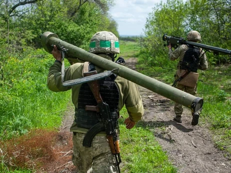 Генштаб: Украинские защитники нанесли удары по 25 позициям россиян
