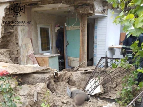 Рятувальники на Запоріжжі дістали з-під завалів будинку тіло чоловіка