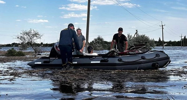 Из затопленной Голой Пристани россияне эвакуируют жителей только за взятку