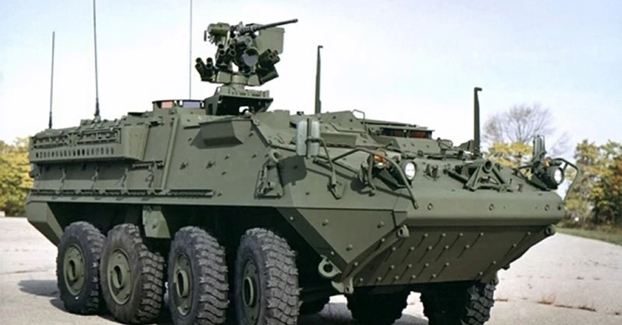 Украина получит от США бронемашины Stryker и Bradley