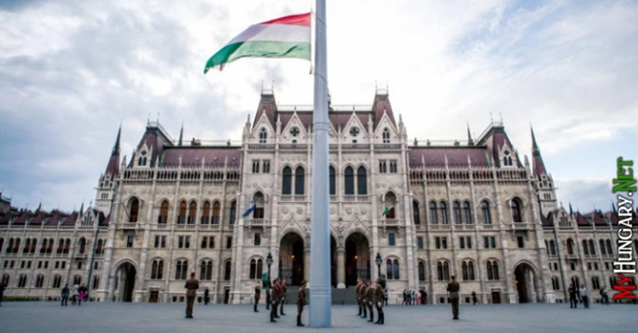 «Угорський обмін»: навіщо розіграно комбінацію з передачею українських військовополонених