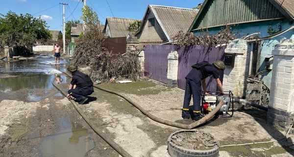 Жертвами затоплений в результате подрыва Каховской ГЭС уже стали 16 человек