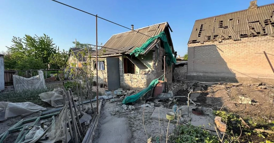 На Херсонщині двоє чоловіків підірвалися на мінах, а на Донбасі росіяни вбили цивільних